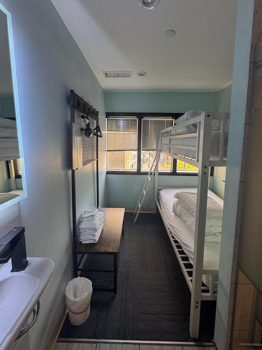 U Street Capsule Hostel واشنطن المظهر الخارجي الصورة